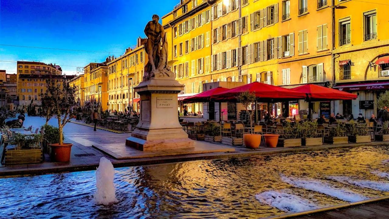 Le Studio Du Vieux Port Lägenhet Marseille Exteriör bild