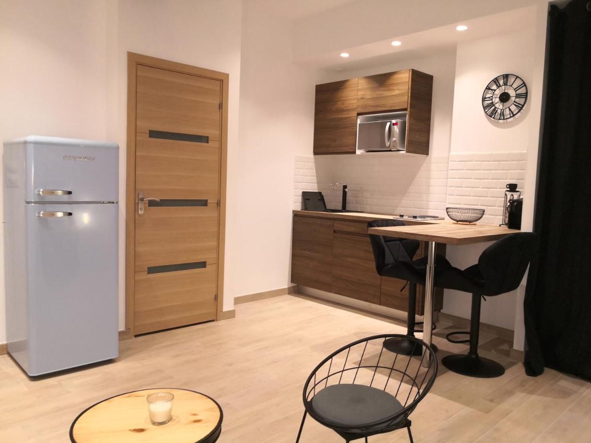 Le Studio Du Vieux Port Lägenhet Marseille Exteriör bild